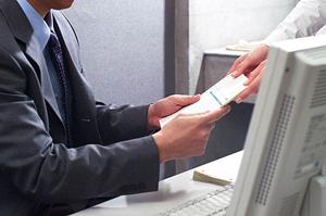 名入れカレンダーの選び方とおすすめ2025年版|記念品やギフトに最適なポイント